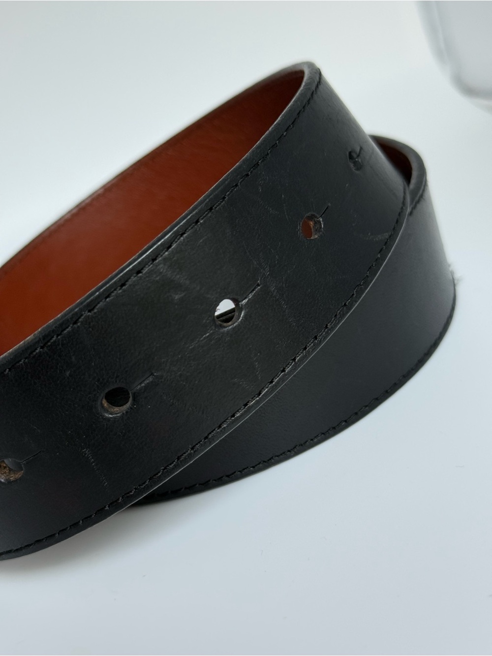 Tory Burch Reversible Leather Belt – Black/Brown | Gold Logo Buckle - Picture 8 of 10